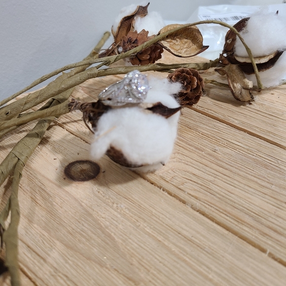 🤍🤍NEW🤍🤍BREATHTAKING!! WOW FACTOR!! CZ Silver Plated Ring🤍🤍 - Picture 14 of 16